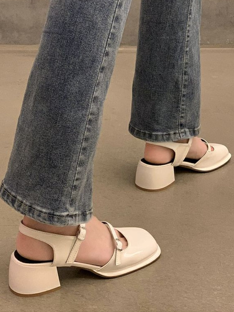 Non-slip Round Toe Sandals Shoes Ladies Casual 2022 Summer Hollow
