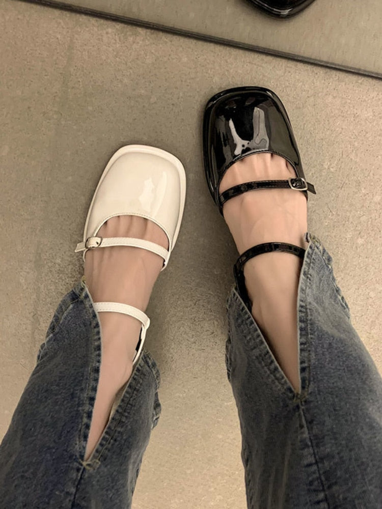Non-slip Round Toe Sandals Shoes Ladies Casual 2022 Summer Hollow